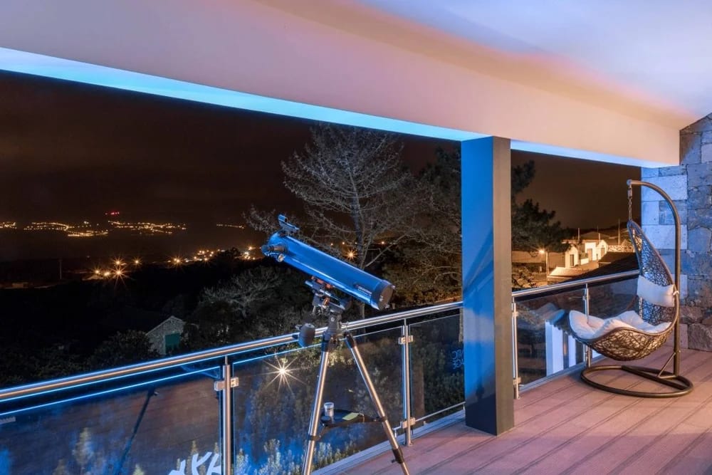 Telescope for stargazing